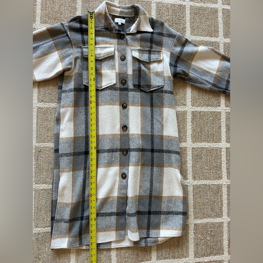 Women’s Long Shacket Little White House - Gray, White, and Brown Size Medium